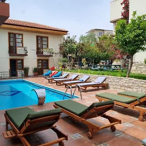 Sezgin , Kuşadası Türkiye